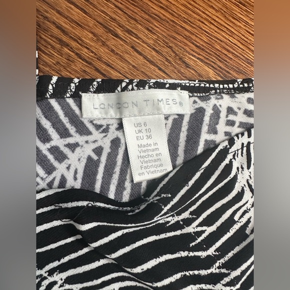 Bundle of two Dresses size 6 - Picture 9 of 11